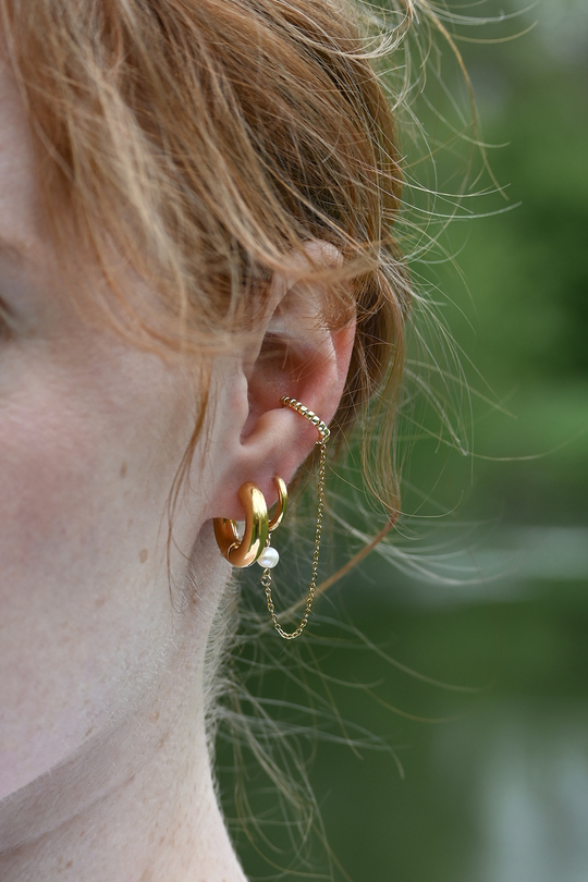 Angel_Bond_Gold_Earcuff_02.jpg