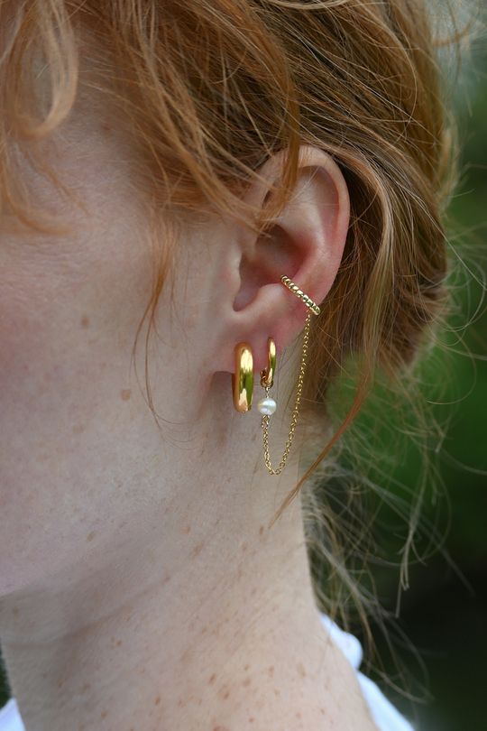 Angel_Bond_Gold_Earcuff_03.jpg