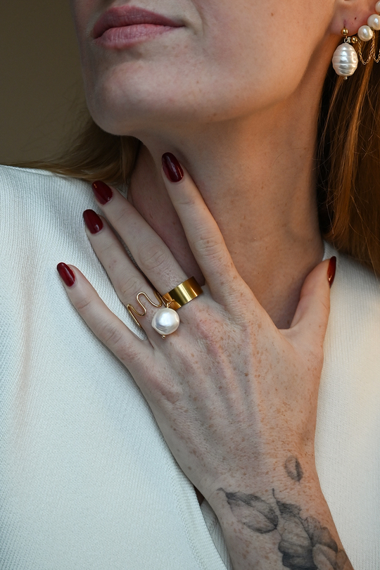 Pearl_Drop_Ring_03.jpg