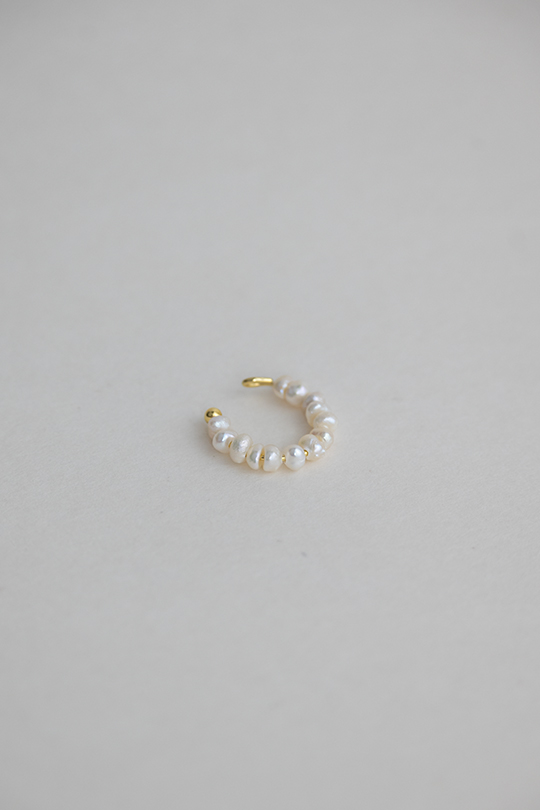 Süßwasserperlen_Earcuff.jpg